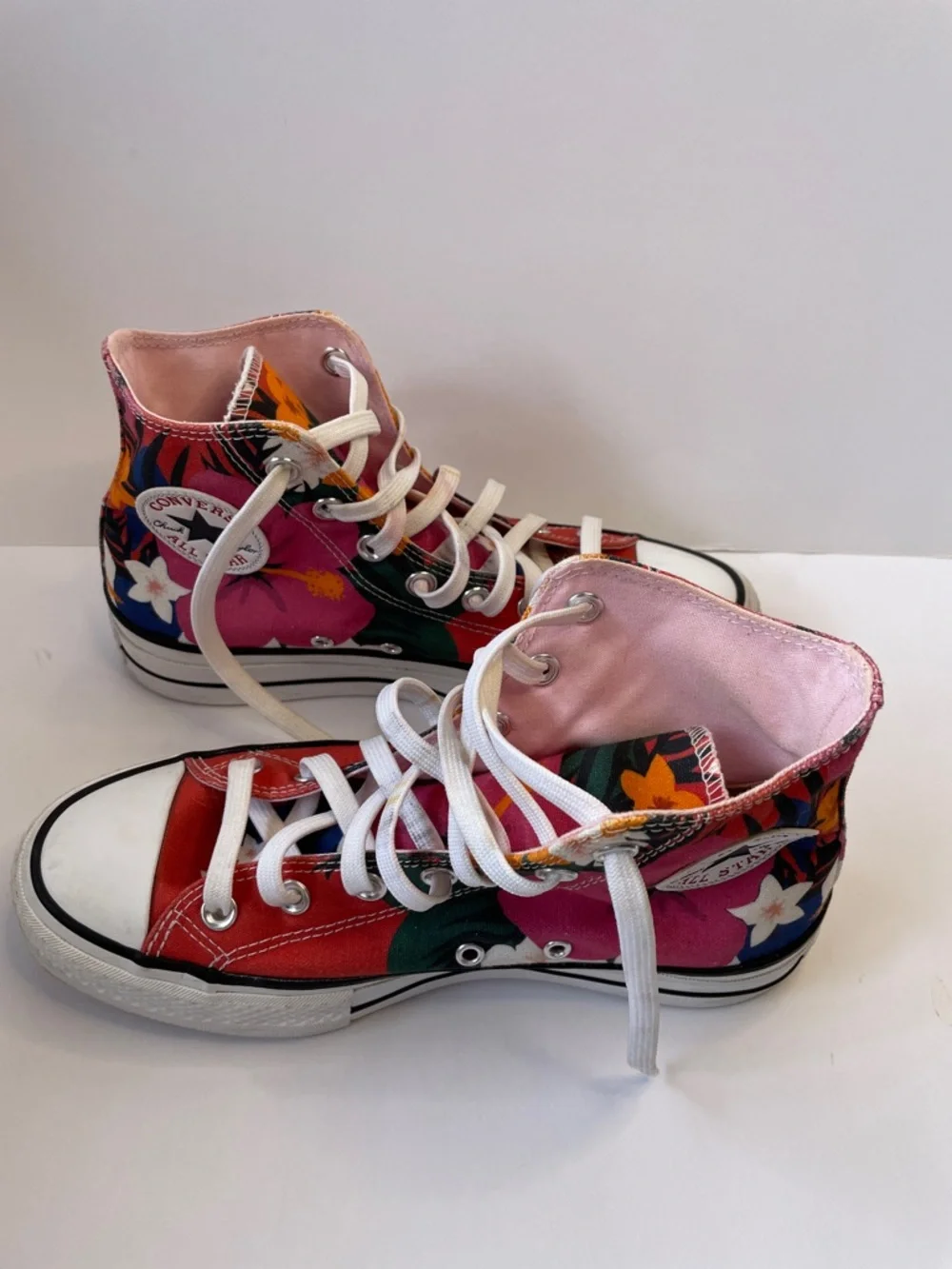 Converse Women’s Chuck Taylor All Star Lift High “Paradise Print”.  Size 7.5 - Picture 2 of 8